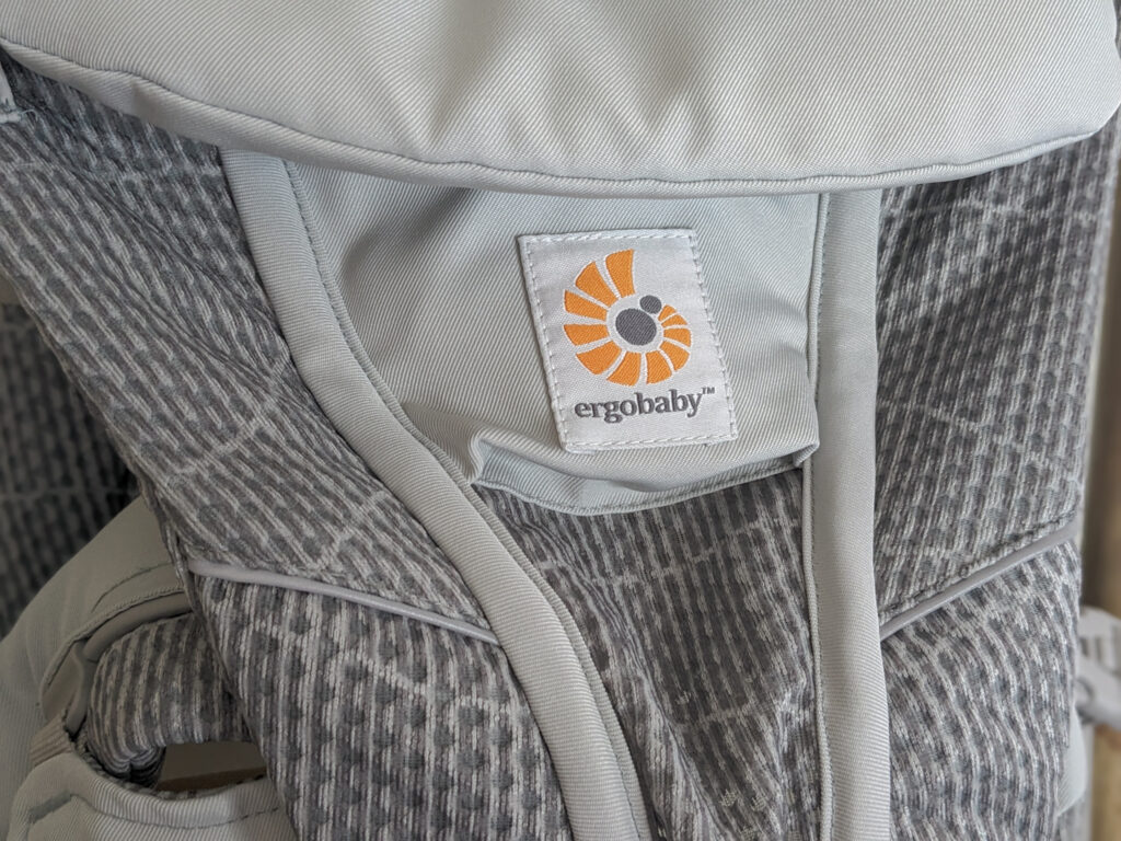 Ergobaby Omni Breeze